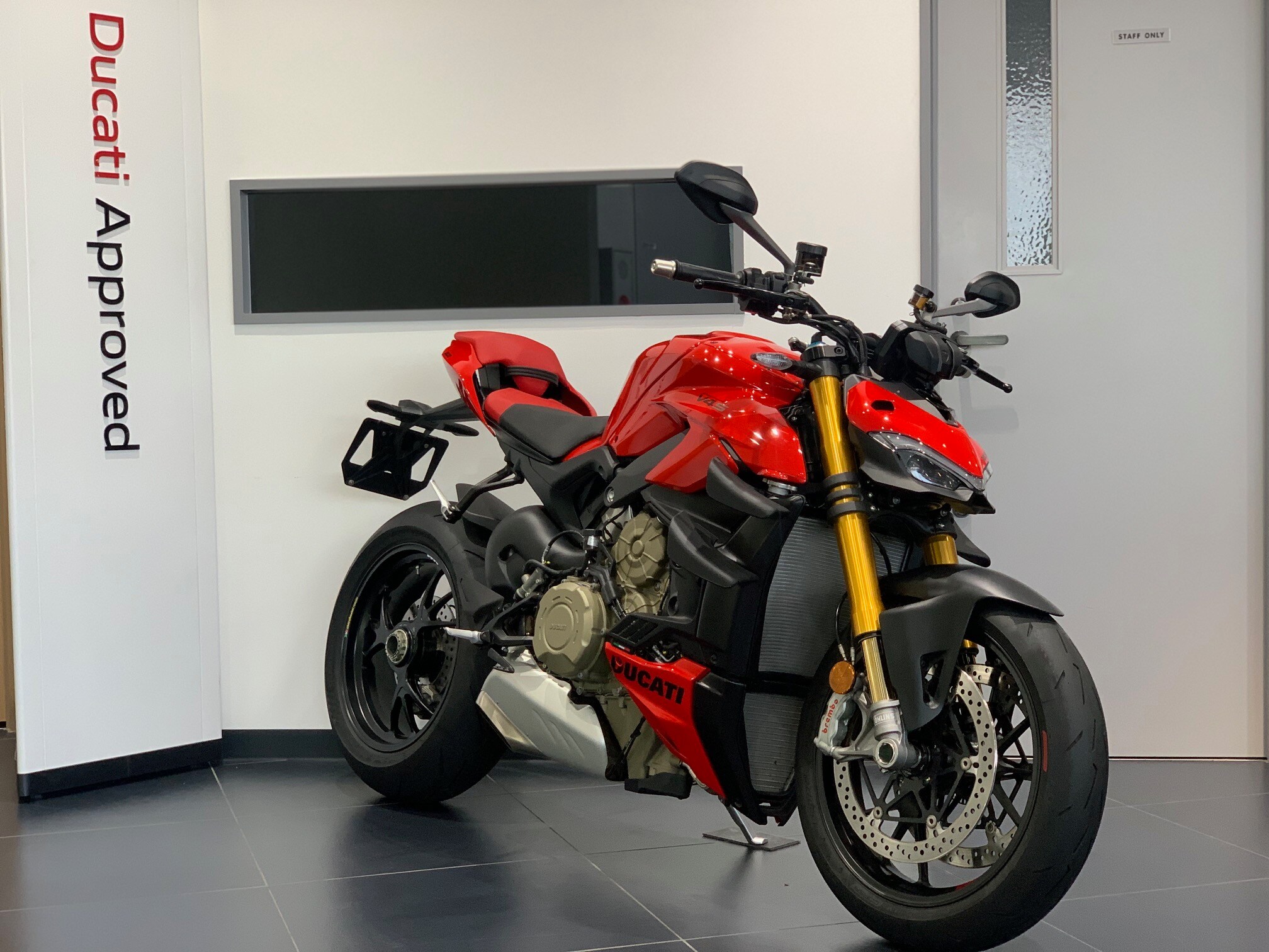 A-BIG SPORT (ARAI MOTORS) - Official Ducati Dealer